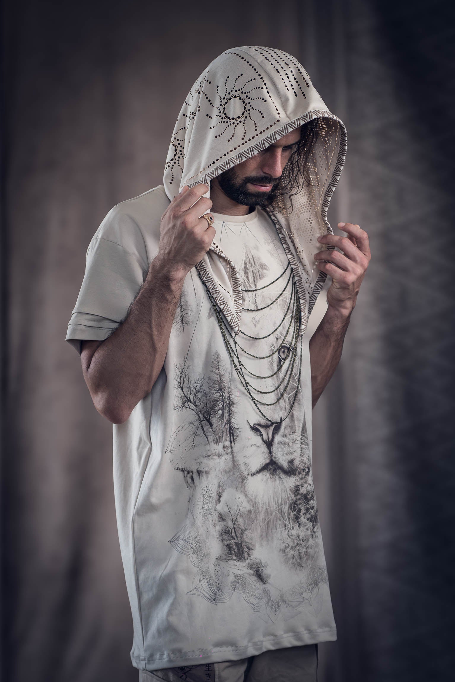 Balam-Ha Laser Cut Chain Hood