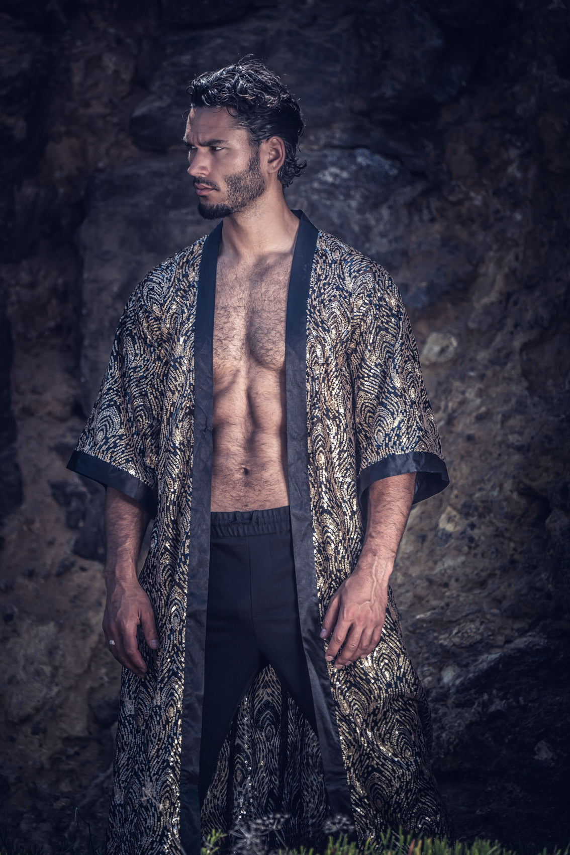Radiance Sequin Kimono (Black/Gold)