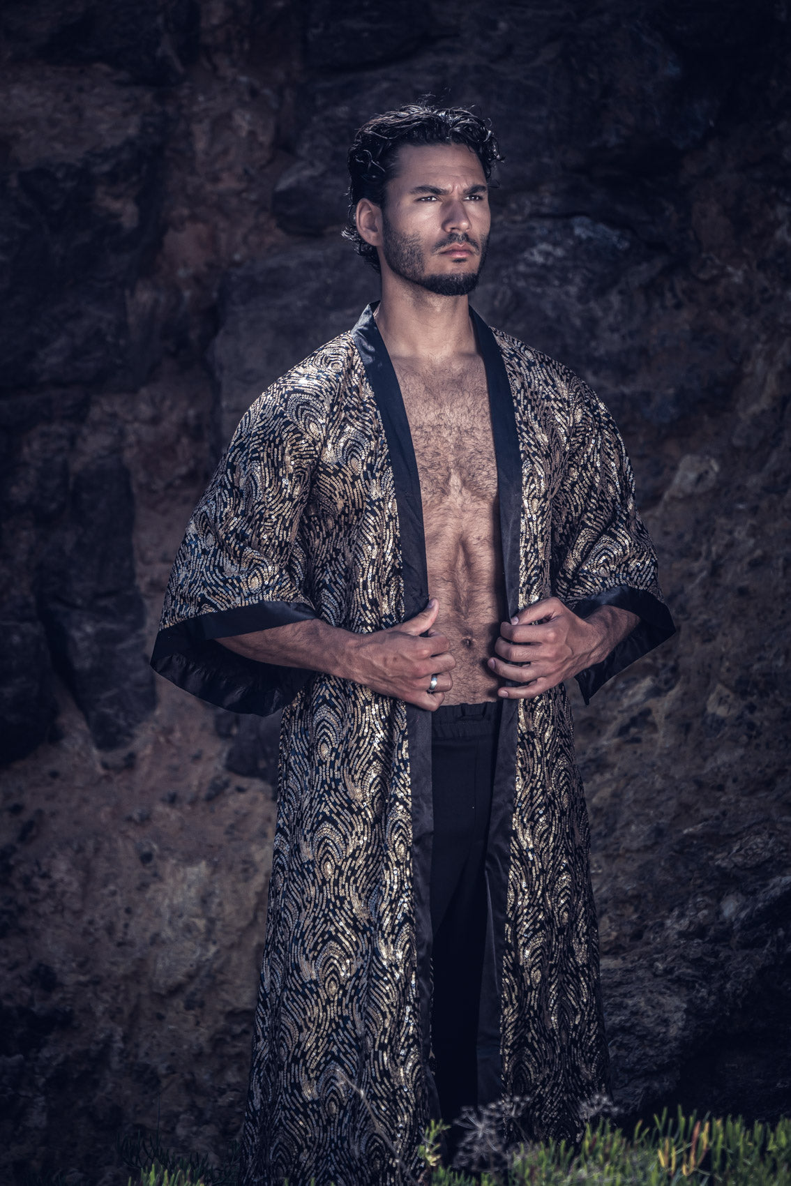 Radiance Sequin Kimono (Black/Gold)