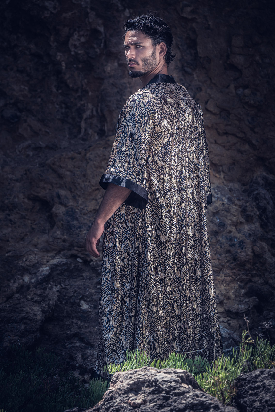 Radiance Sequin Kimono (Black/Gold)