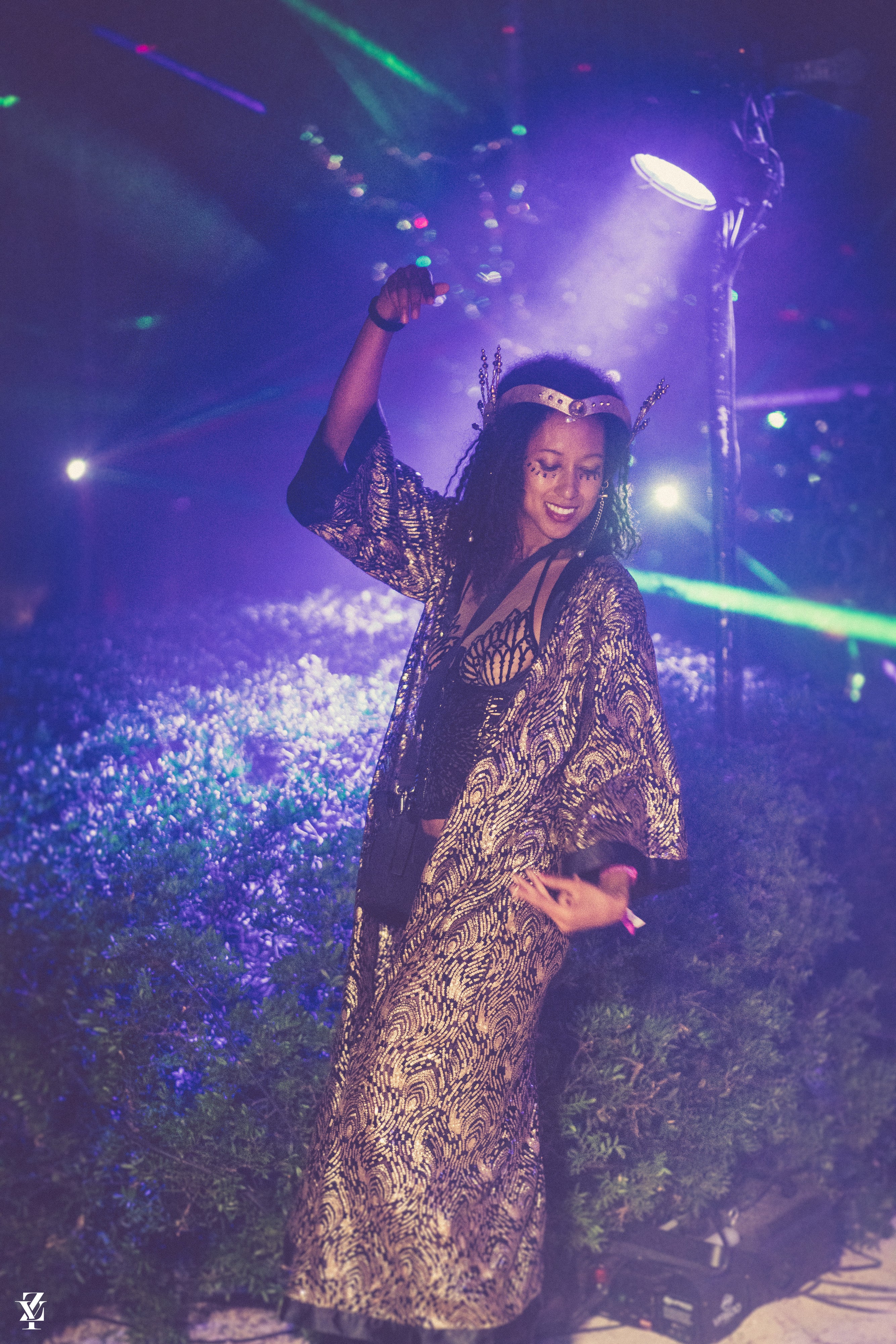 Radiance Sequin Kimono (Black/Gold)