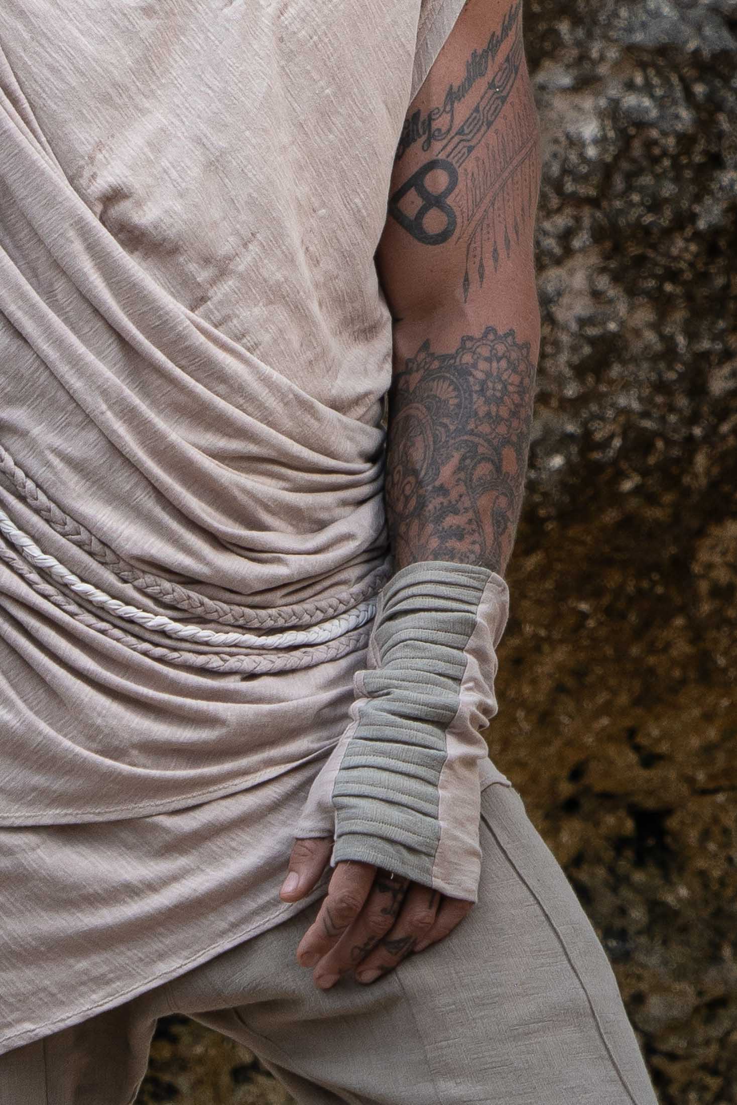 Spice Gloves