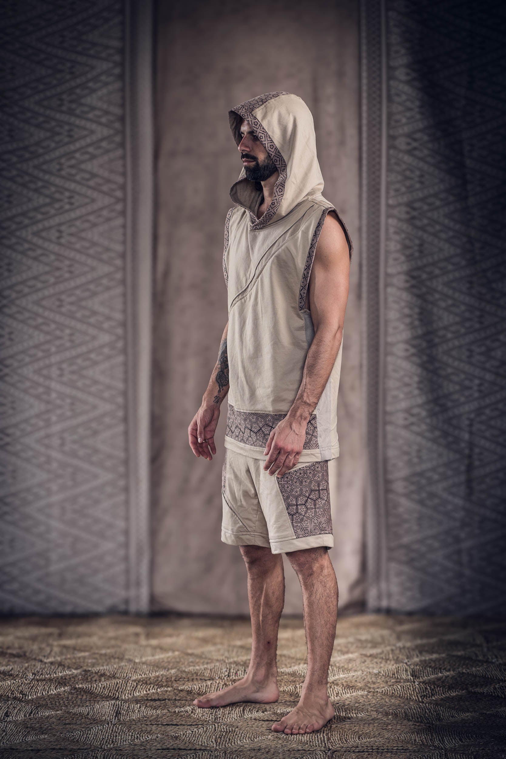 Ikigai Sleeveless Hoodie (Beige)