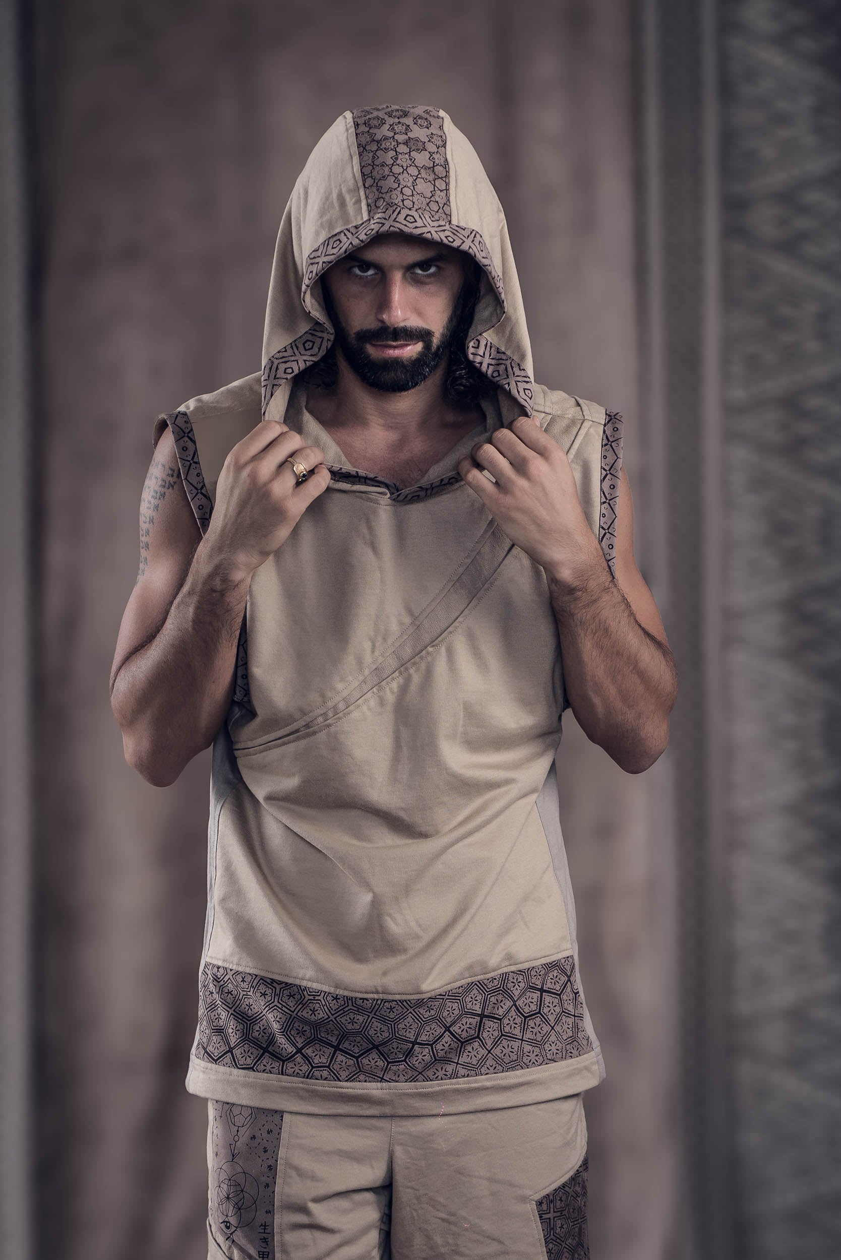 Ikigai Sleeveless Hoodie (Beige)