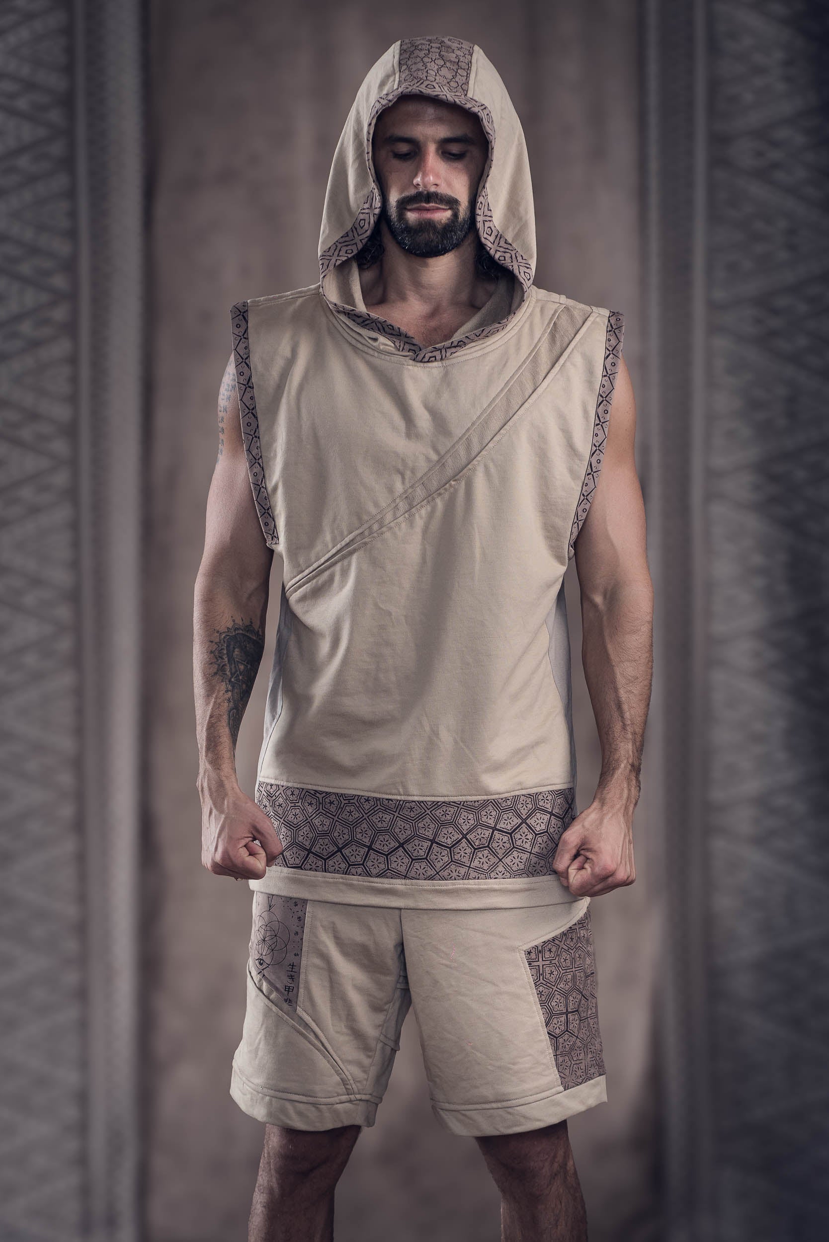 Ikigai Sleeveless Hoodie (Beige)