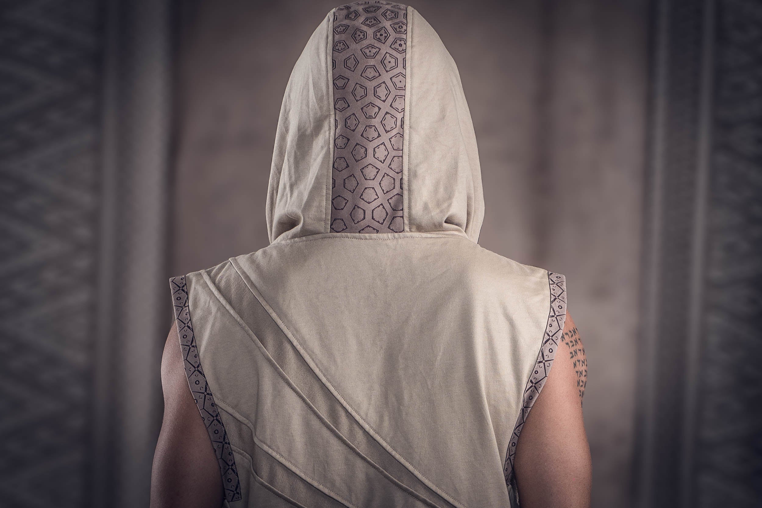 Ikigai Sleeveless Hoodie (Beige)