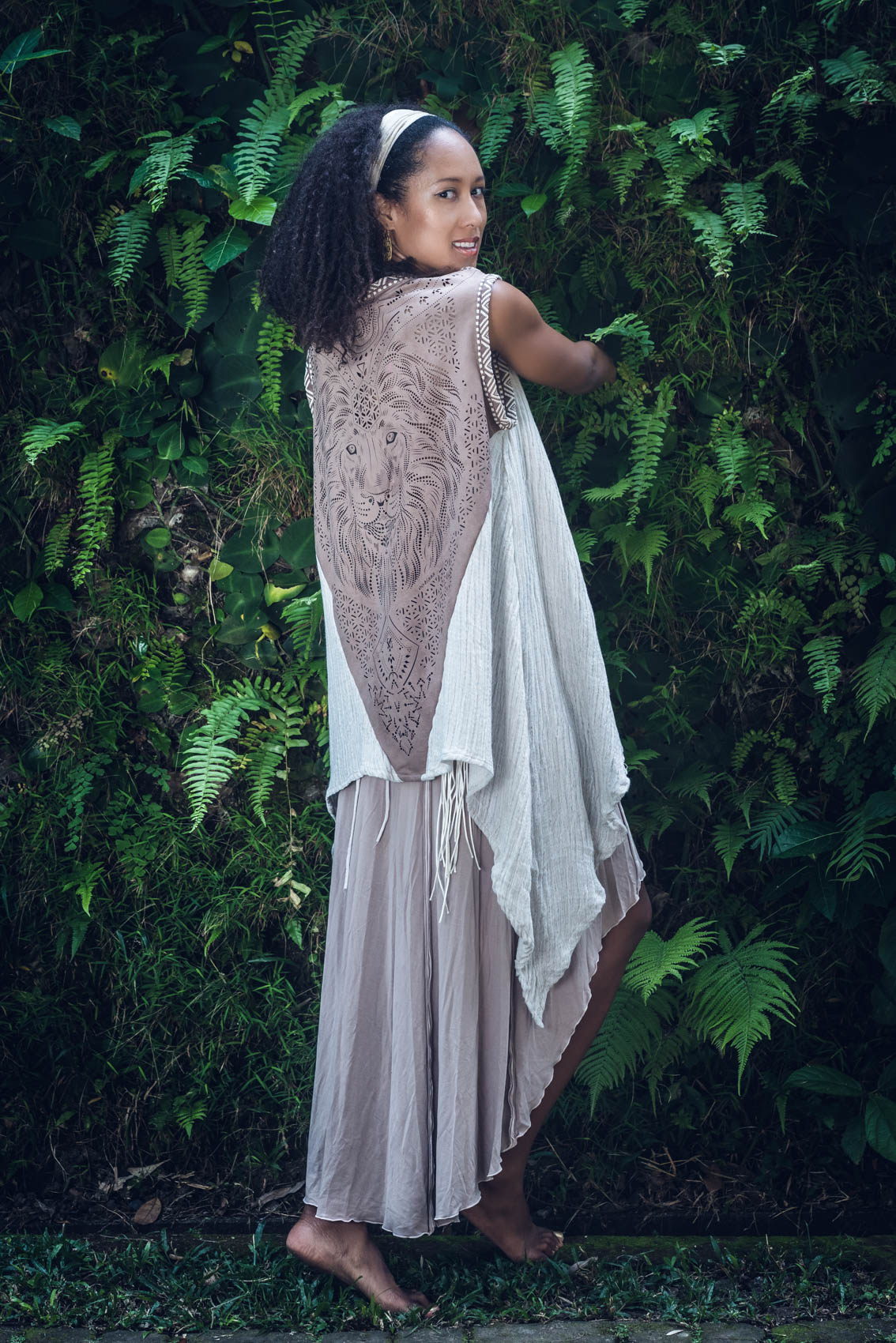 Kameleo Laser Cut Vest (Sand)