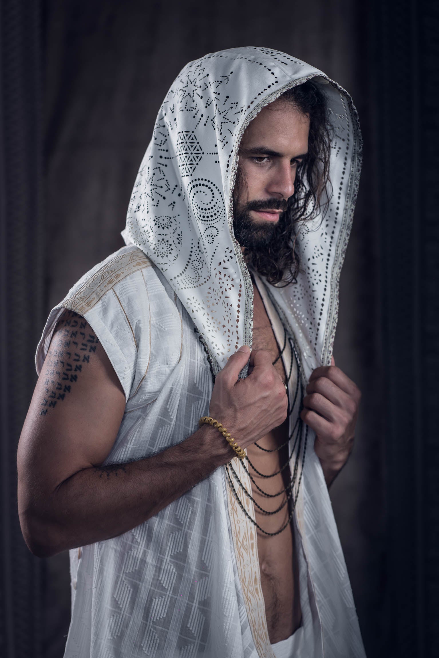 Lunara Laser Cut Chain Hood