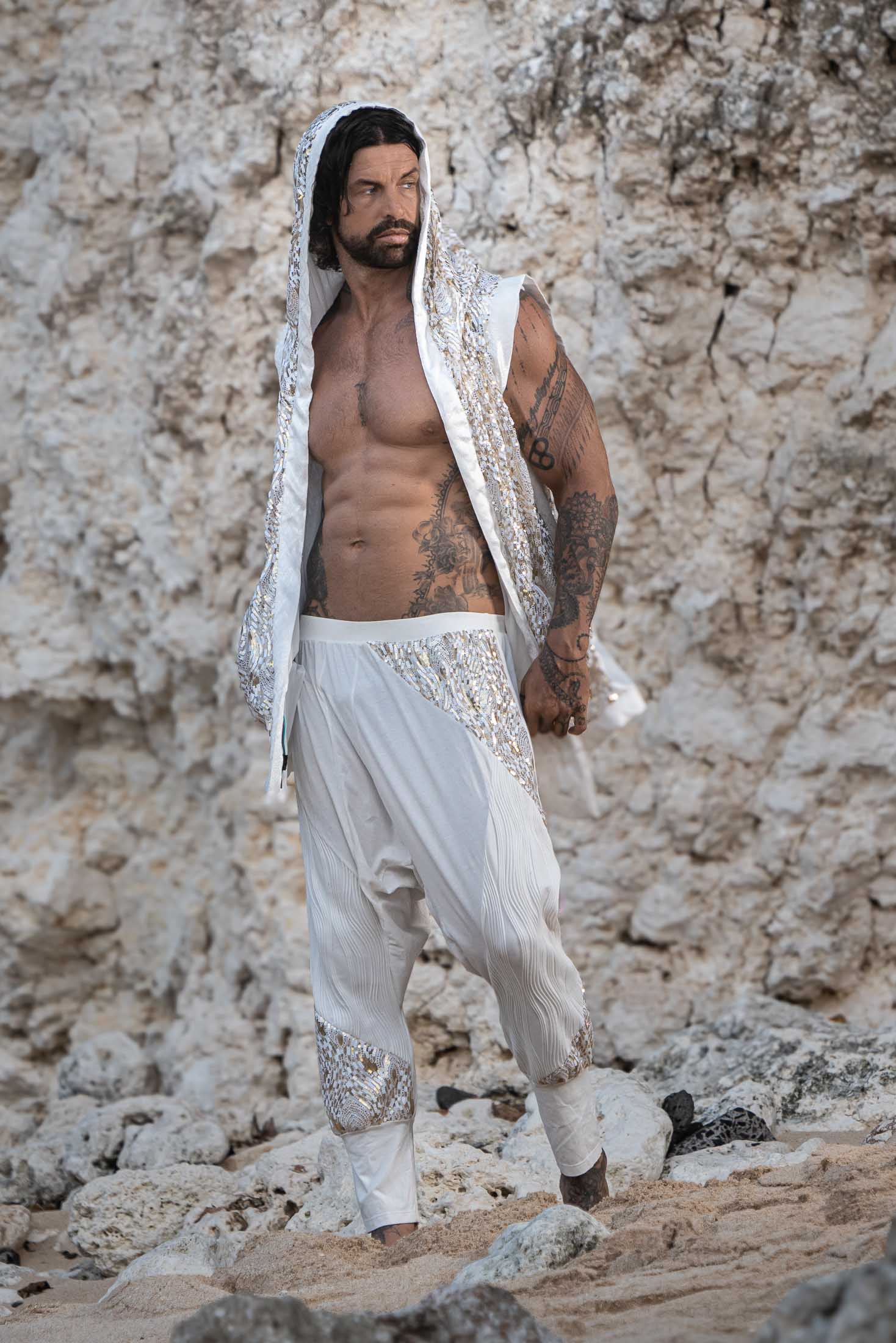 Mystic Fusion Sequin Vest (White/Gold)