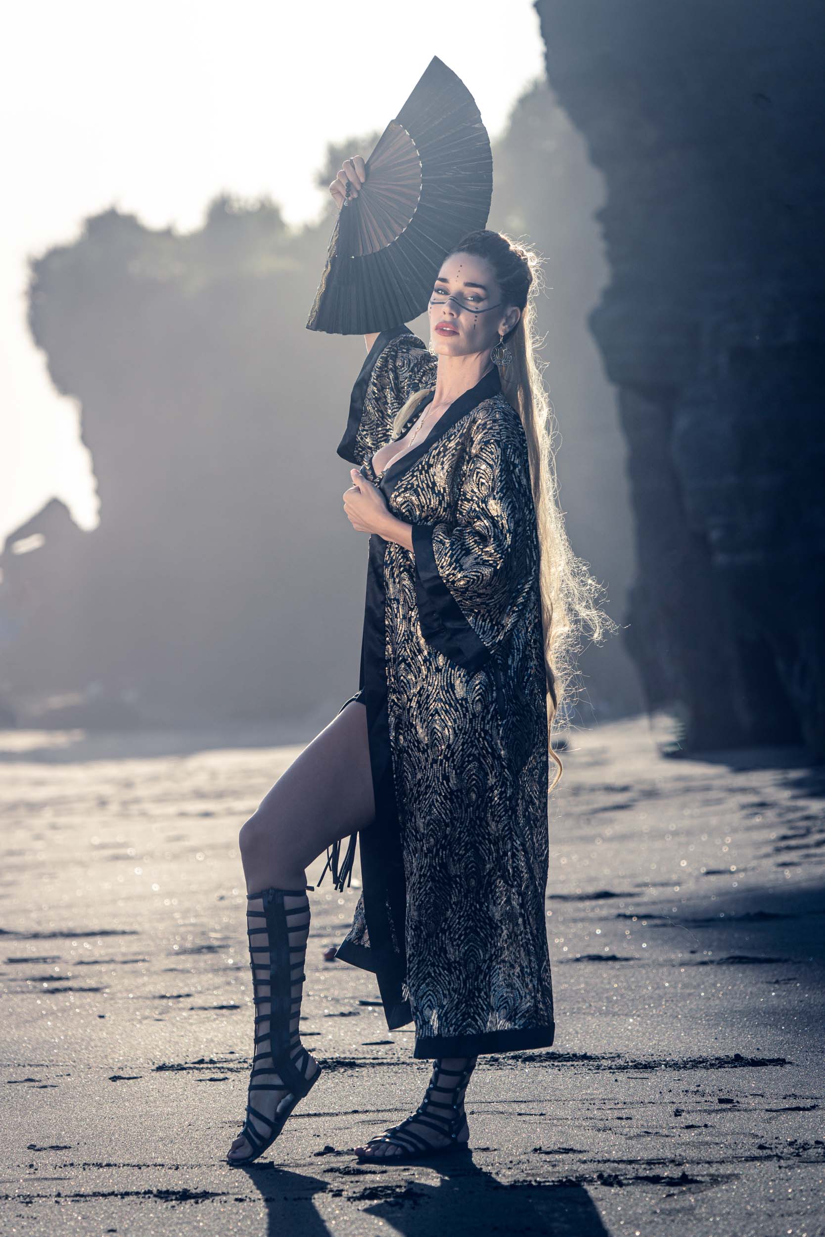 Radiance Sequin Kimono (Black/Gold)