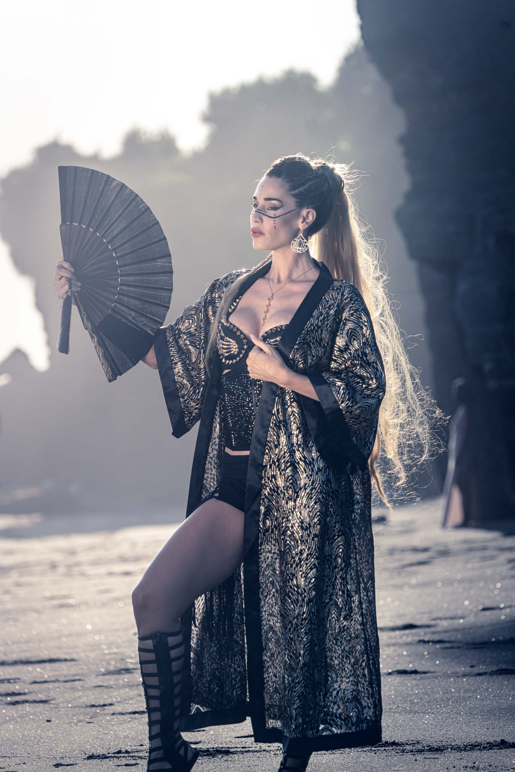 Radiance Sequin Kimono (Black/Gold)