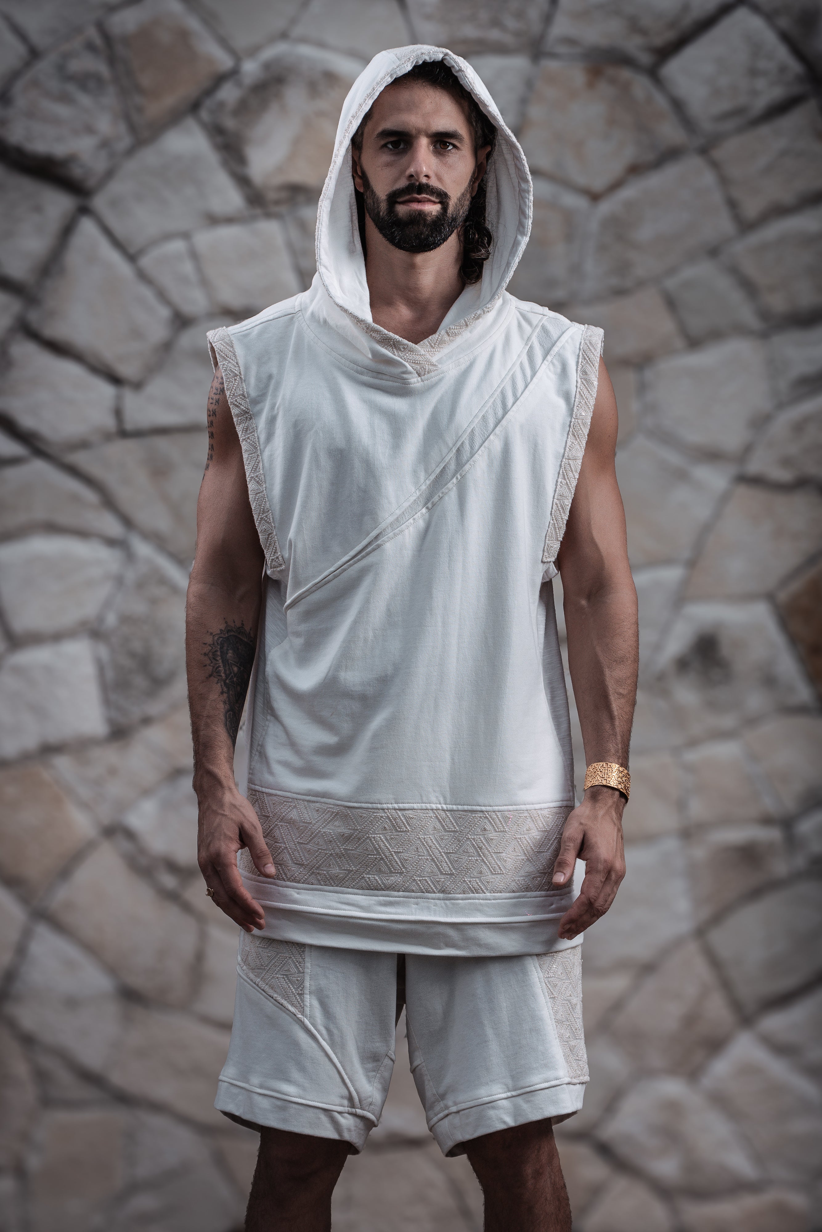 Tetra Shorts (Cream)