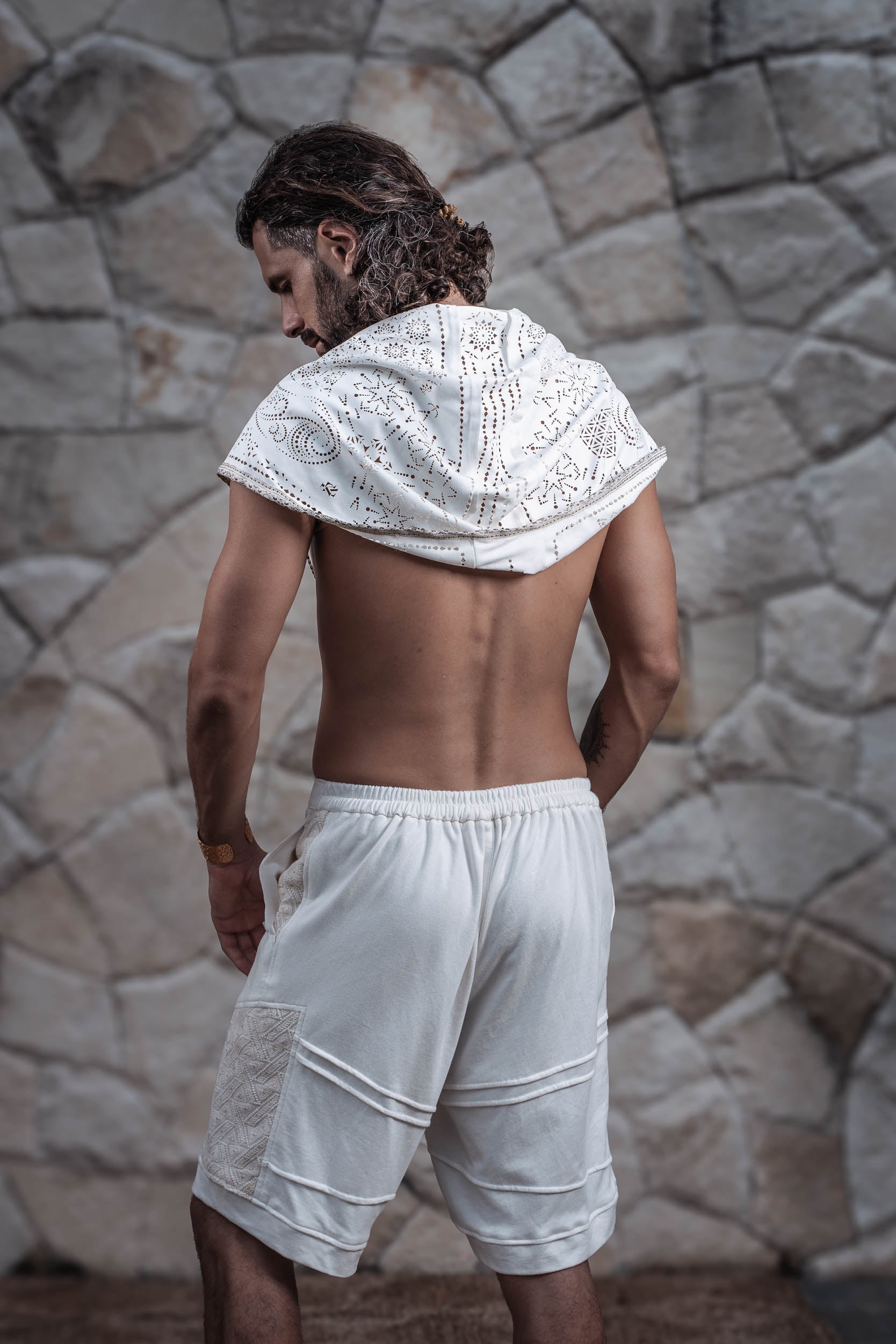 Tetra Shorts (Cream)