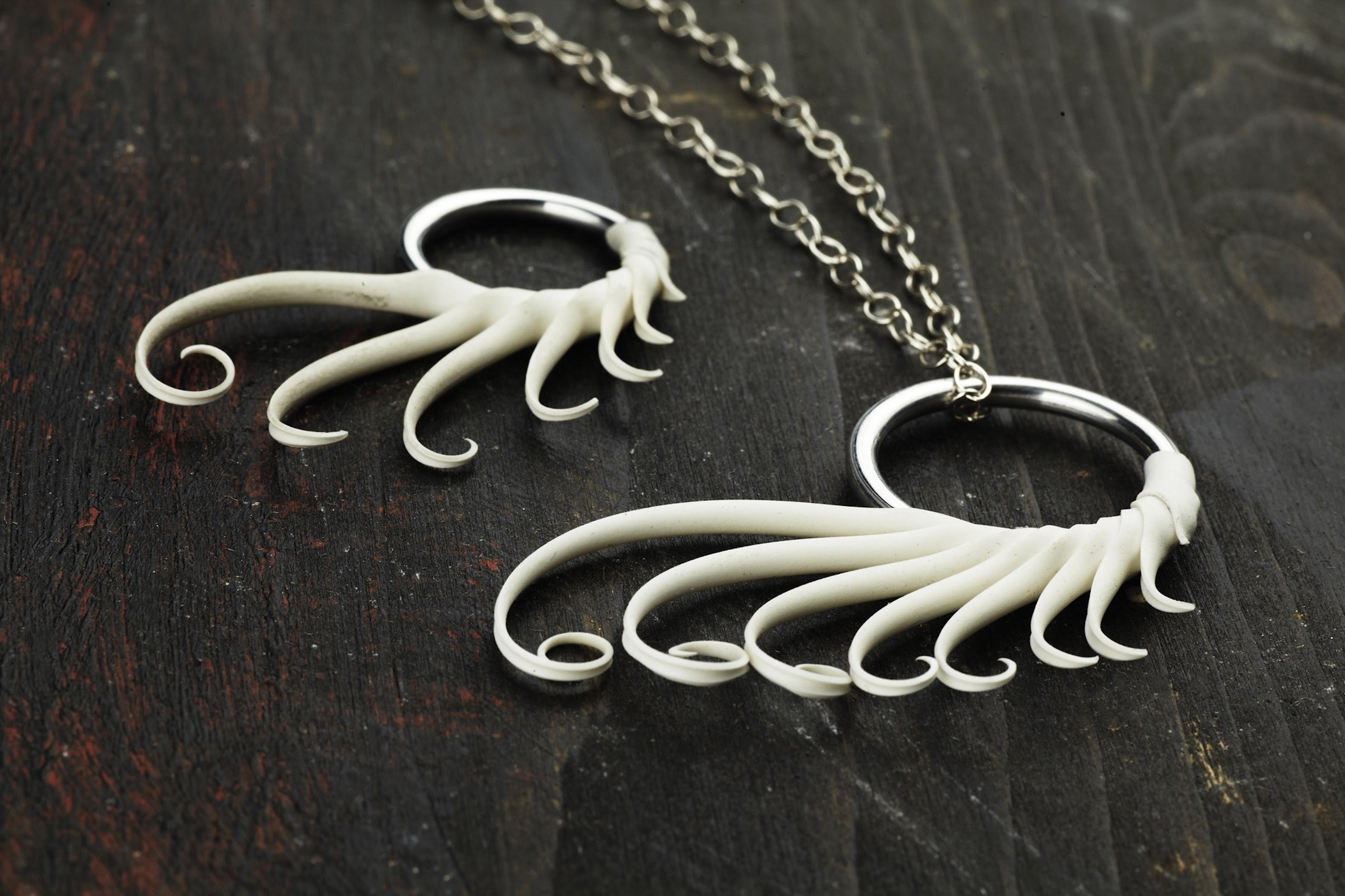 Multiplume Ring Necklace (Multiple Colors) - Zoa Chimerum
