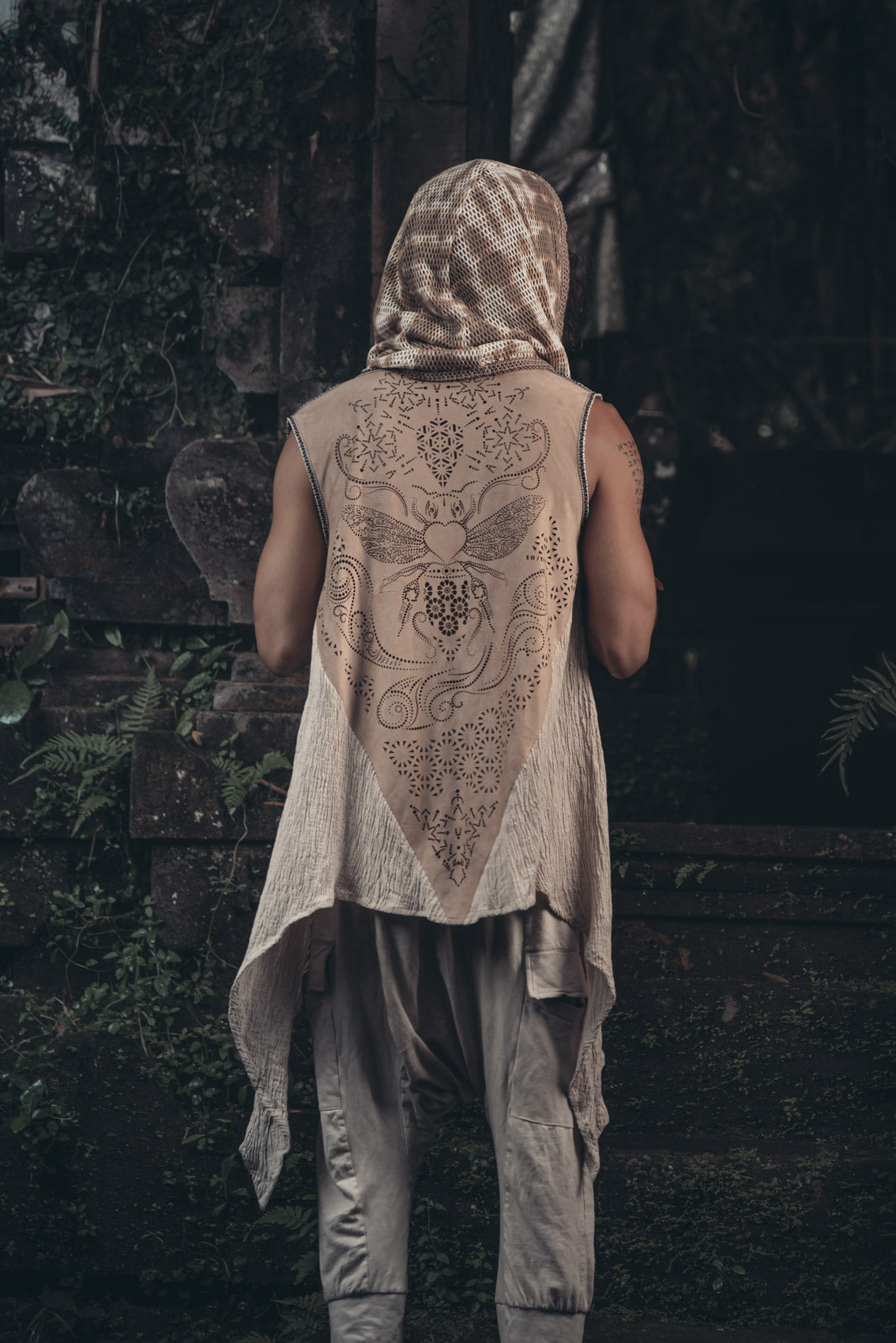 Bee Cosmic Laser Cut Vest (Beige)