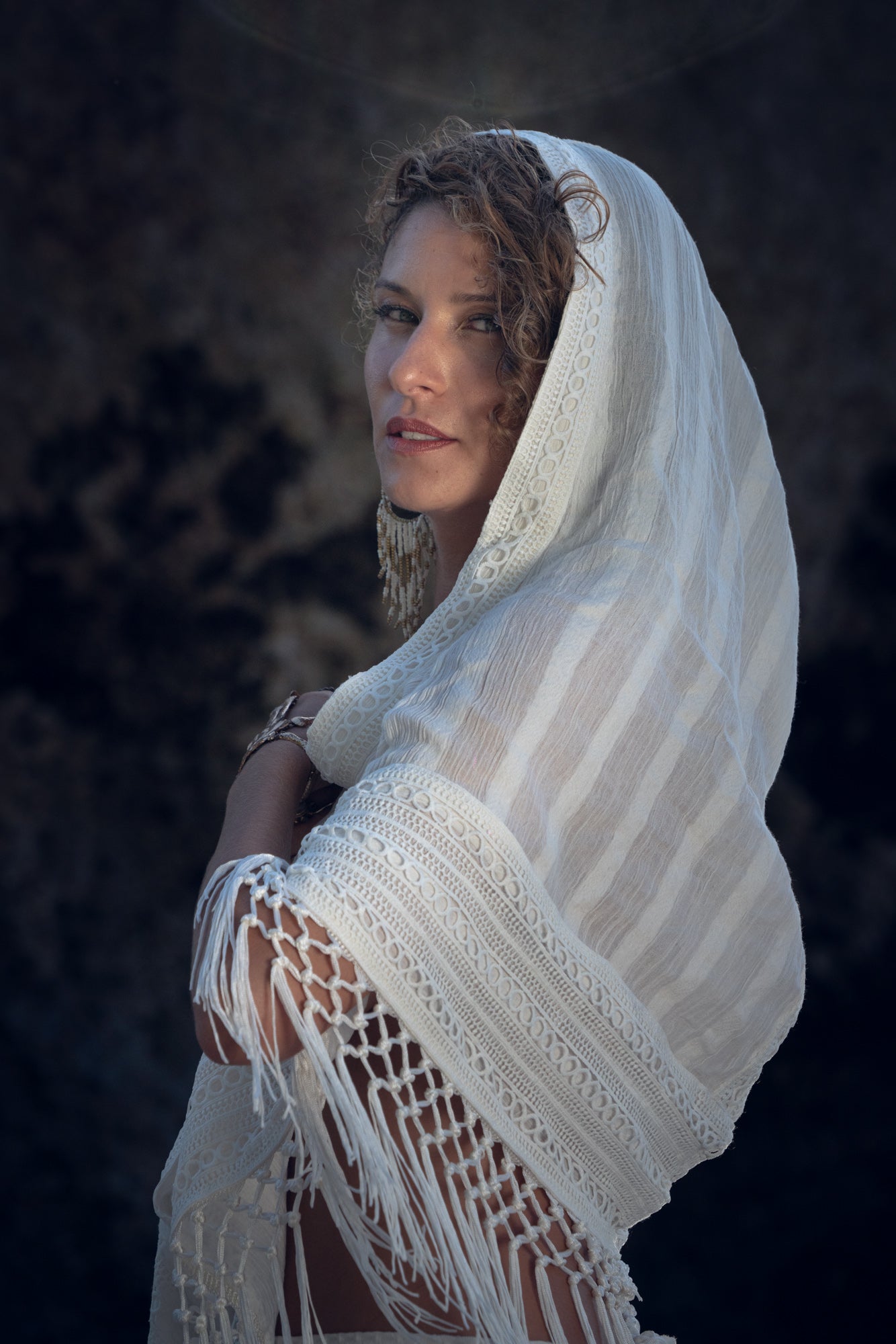Sveta Fringe Hood
