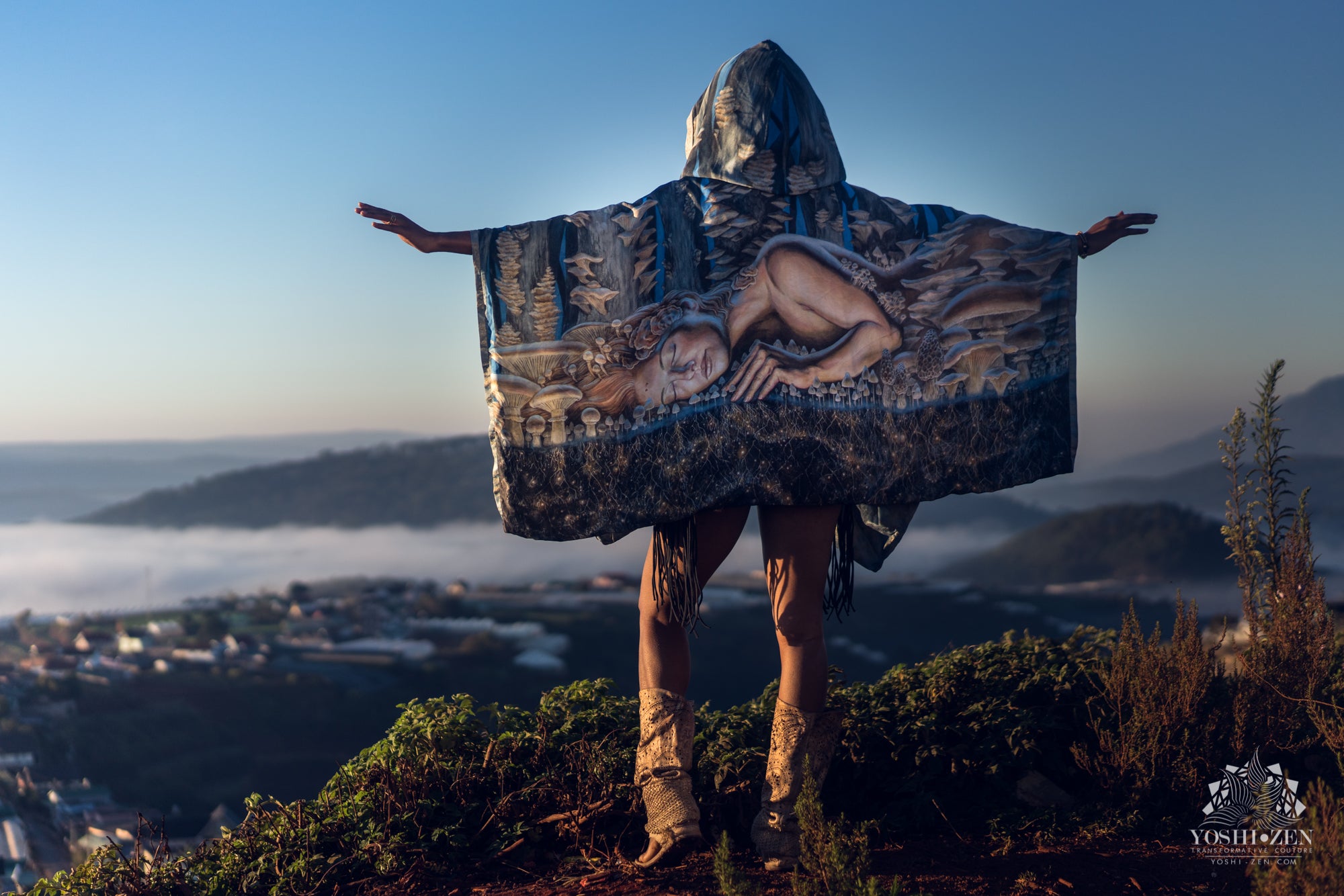 Mycelium Dreaming Cape
