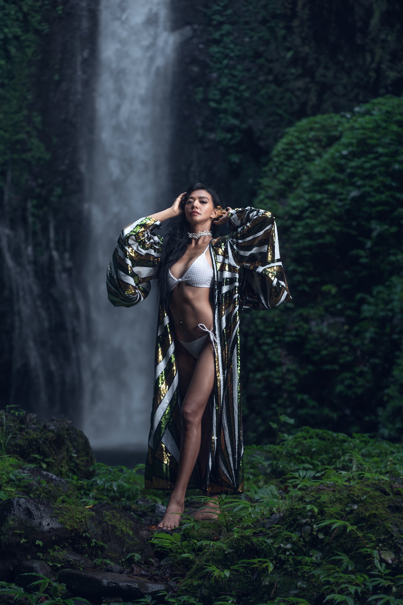 Solar Energy Sequin Kimono (Green/Gold/Matte White)