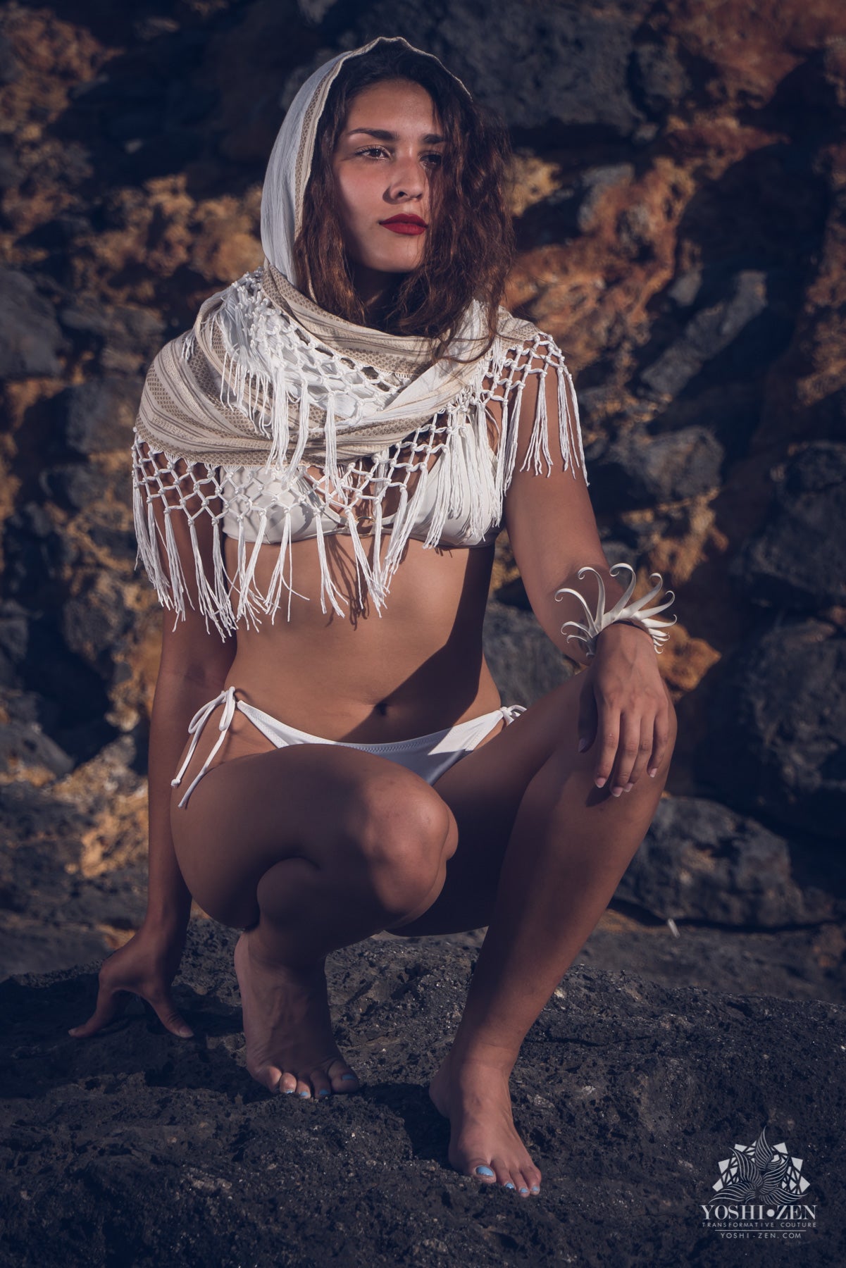 Sandwind Fringe Hood