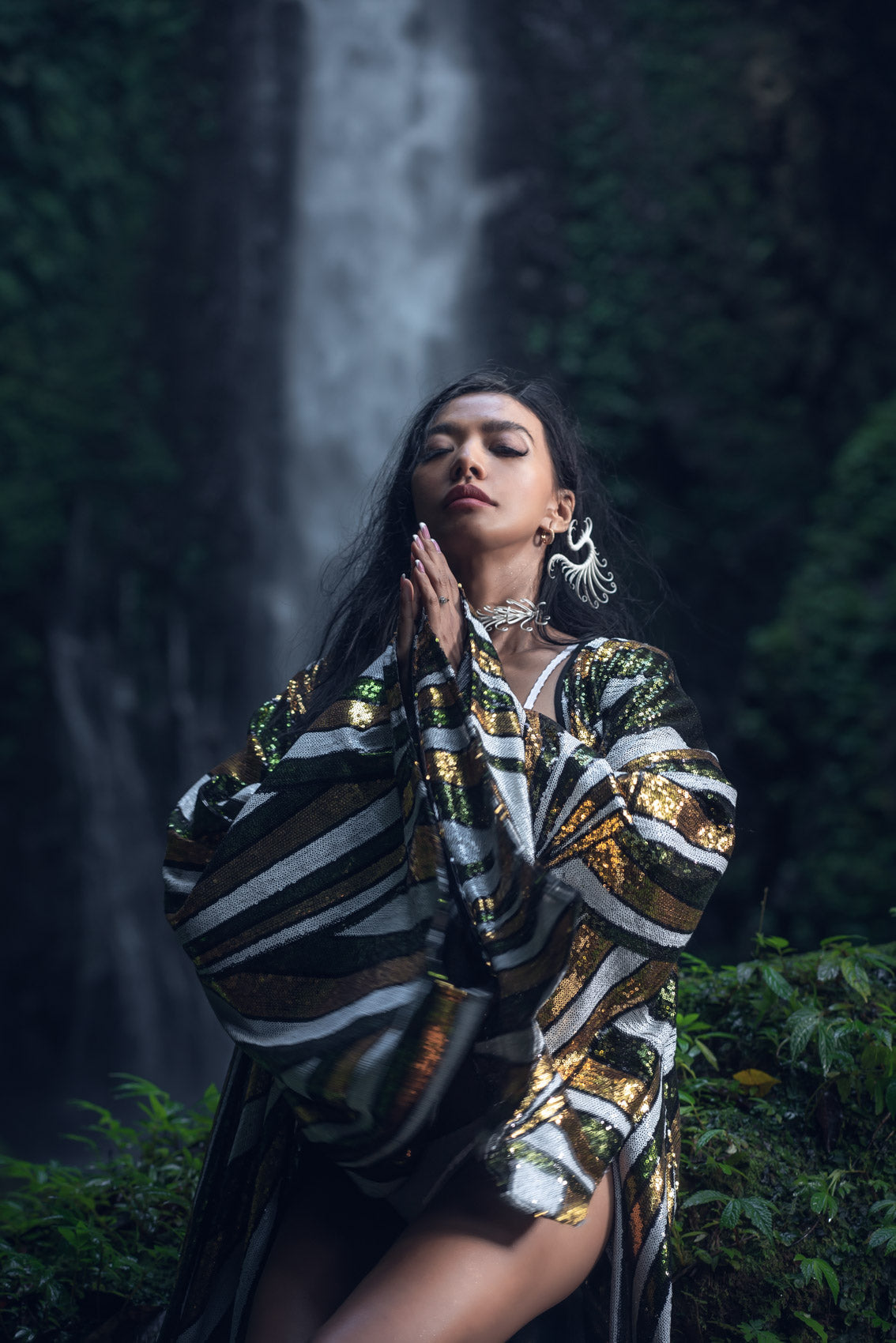 Solar Energy Sequin Kimono (Green/Gold/Matte White)