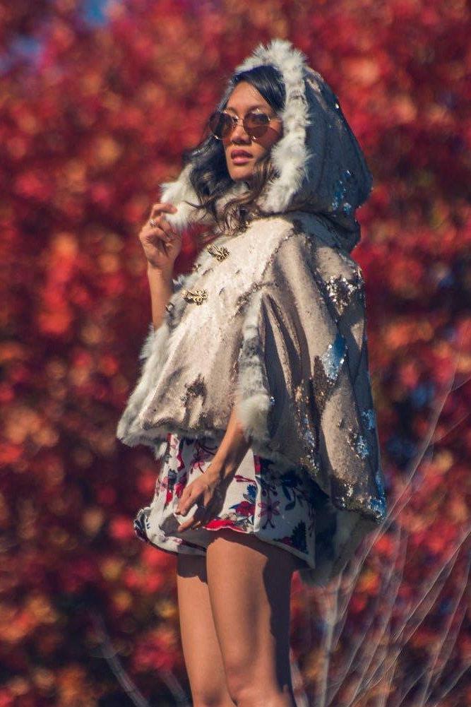 Champagne Sparkle Cape