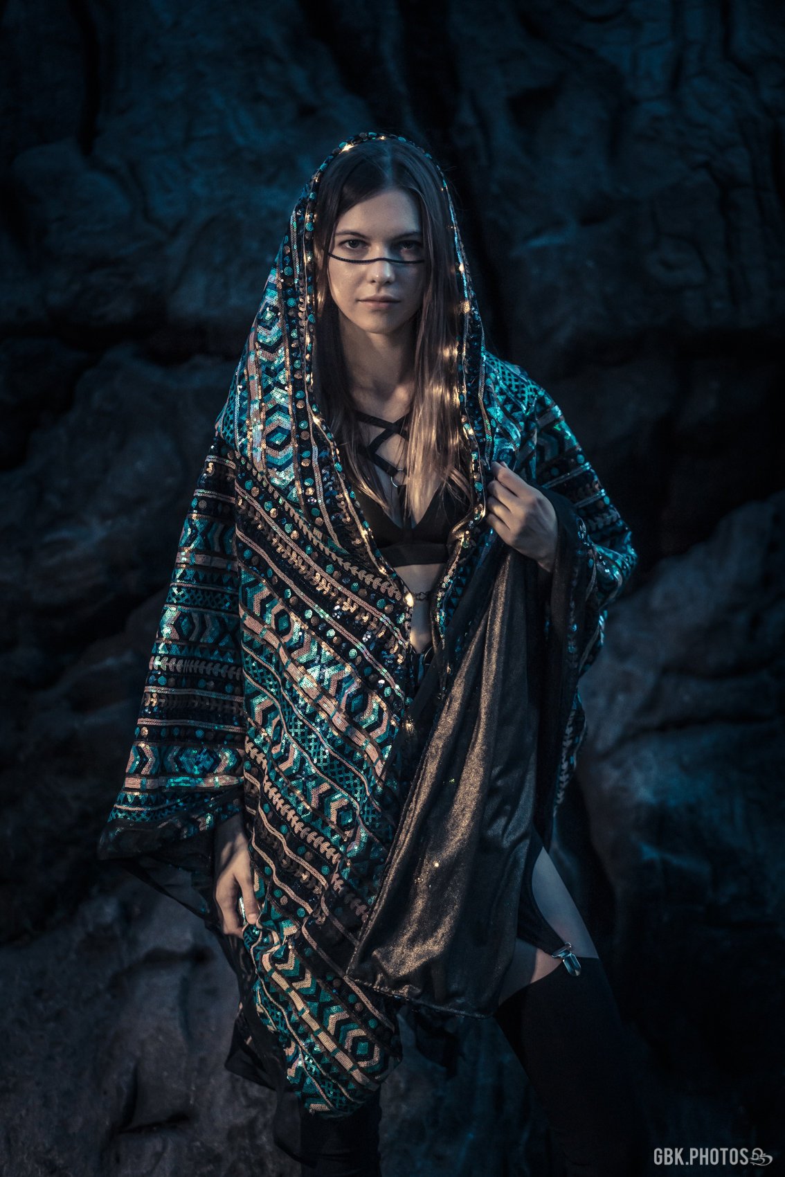 LED Tribal Shaman Cape (Turquesa)