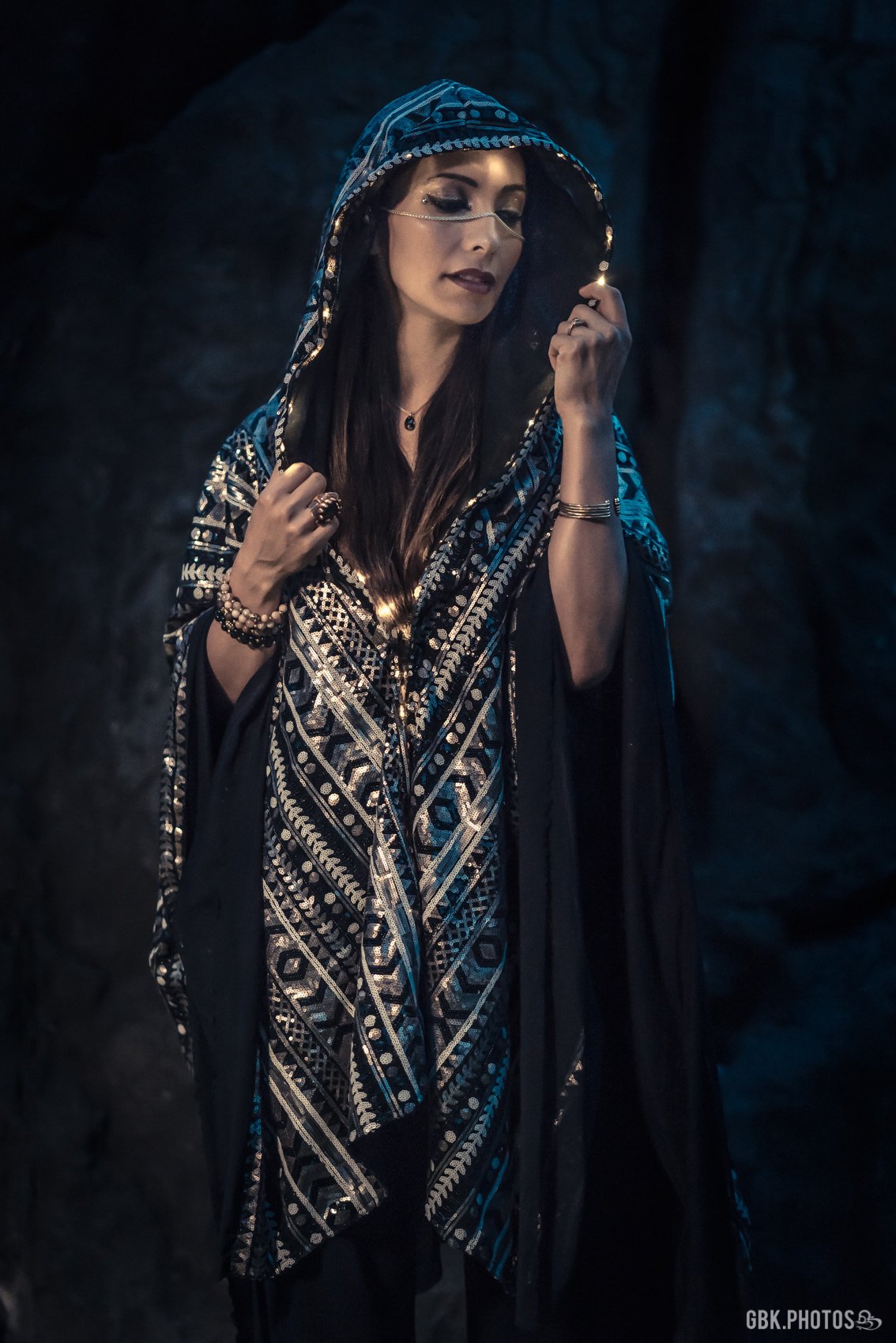 LED Tribal Shaman Cape (Black/Champagne)