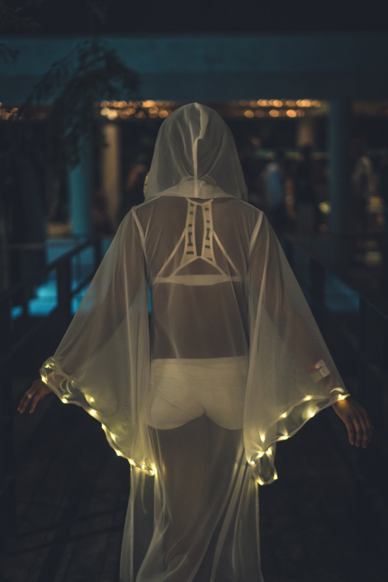 LED Oracle Kimono (White)