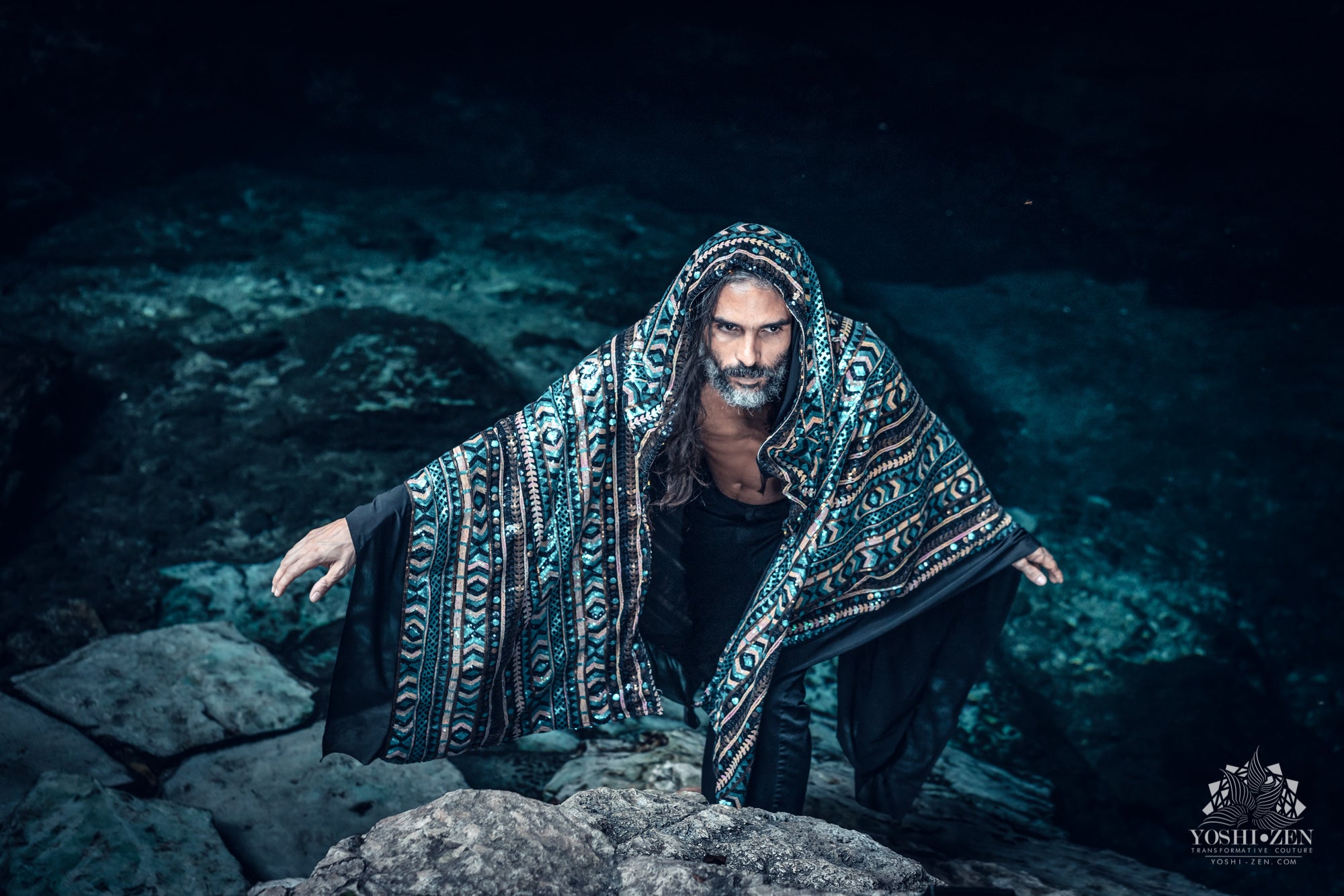 LED Tribal Shaman Cape (Turquesa)