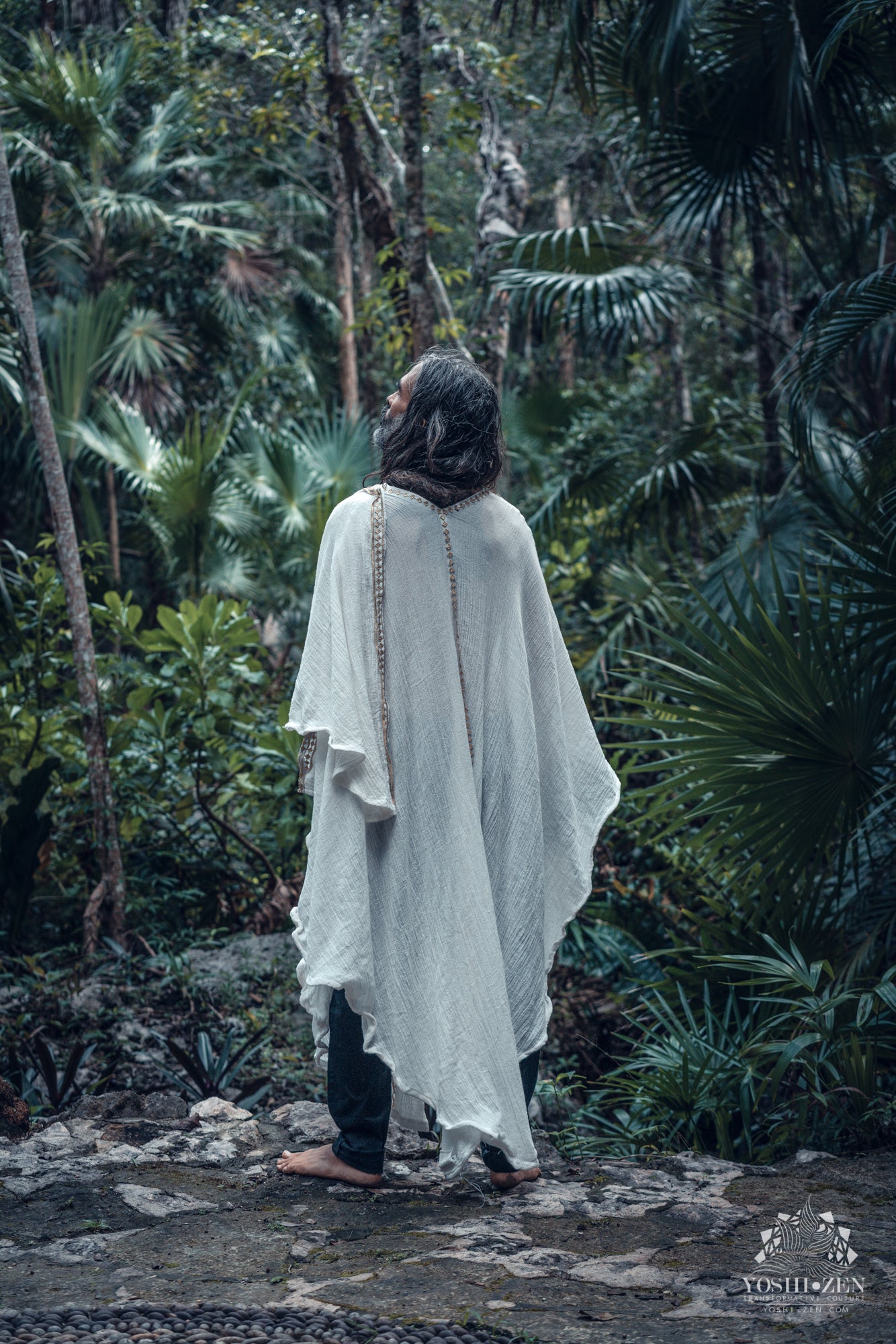 LED Kaftan (White/Gold)