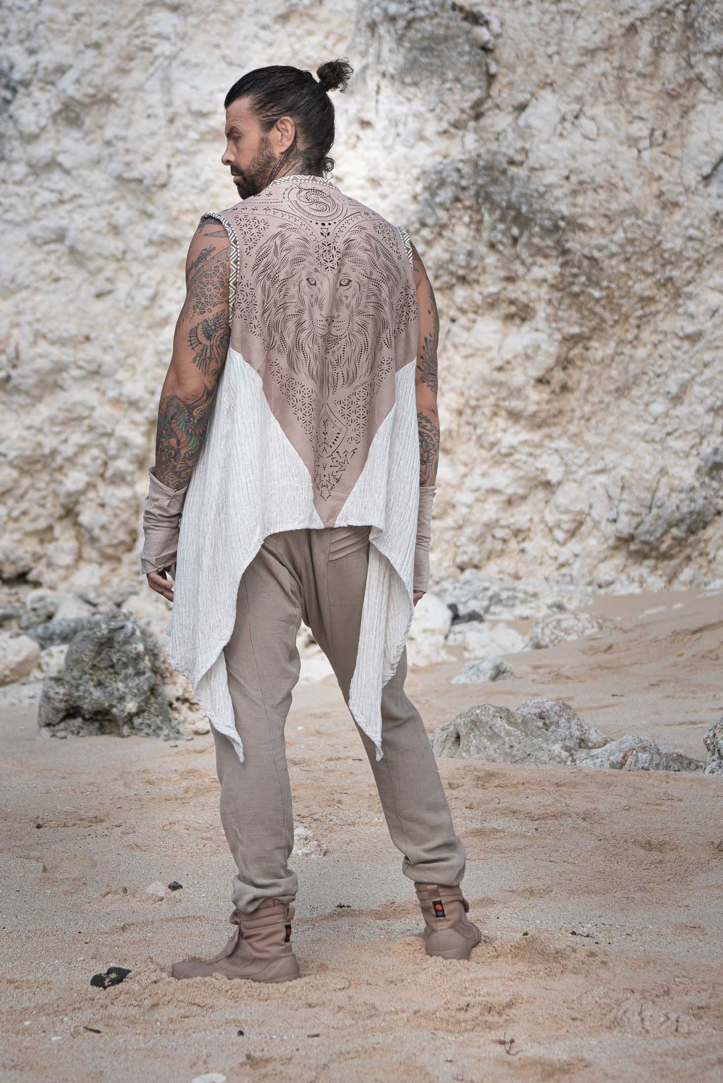 Kameleo Laser Cut Vest (Sand)