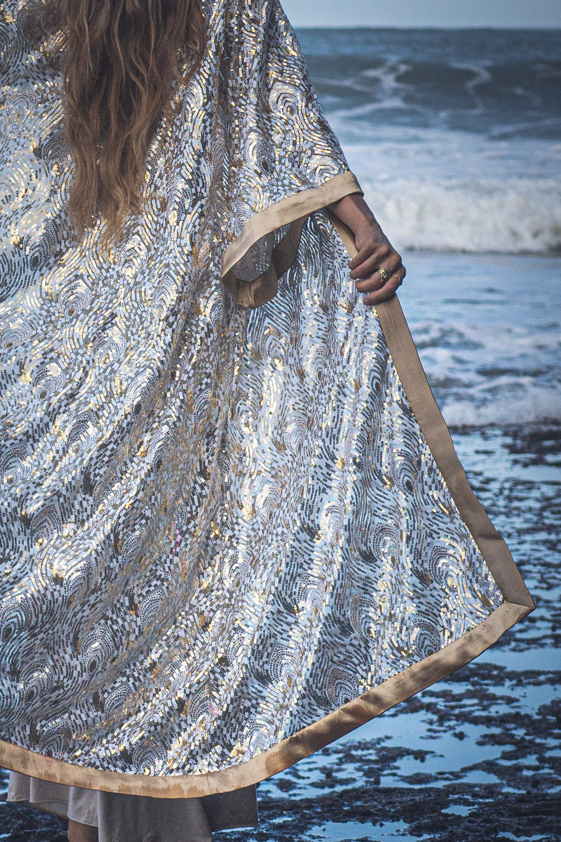 Radiance Sequin Kimono (White/Gold)