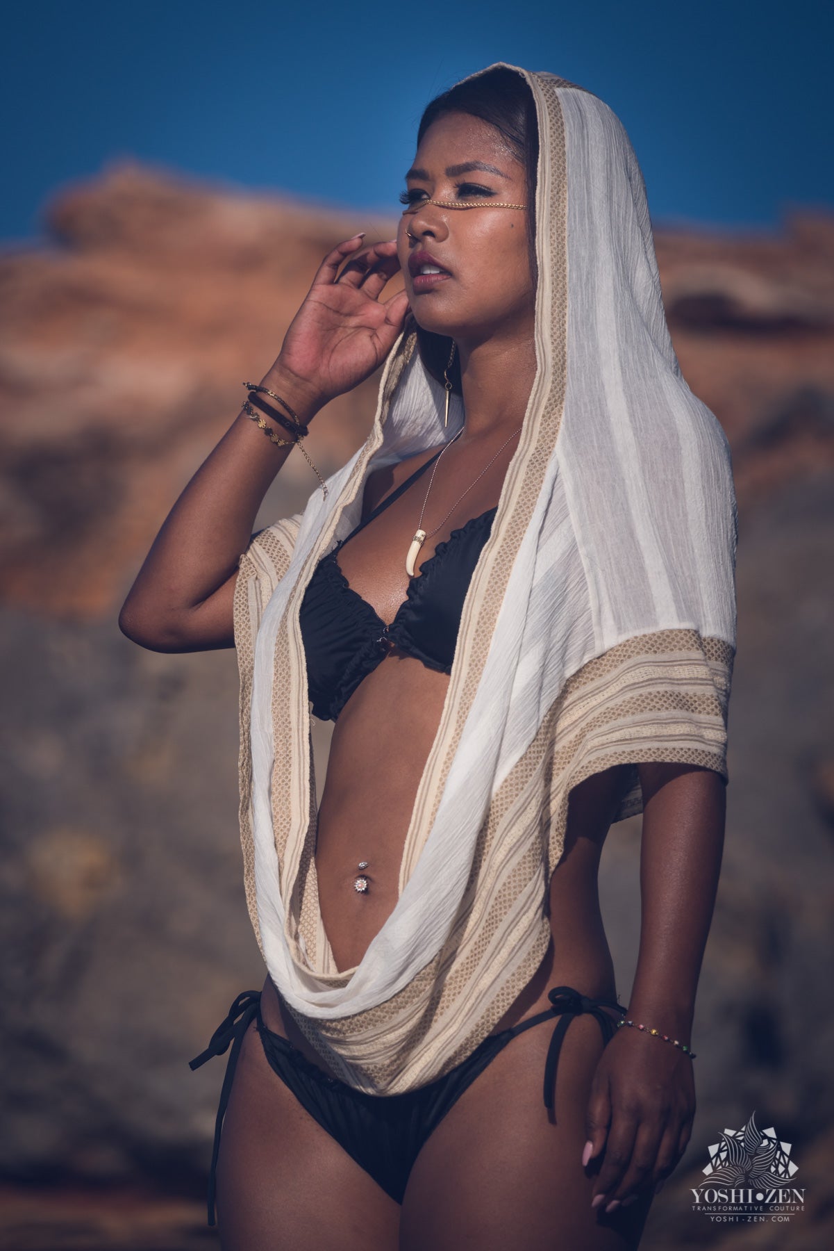 Sandwind Bedouin Hood