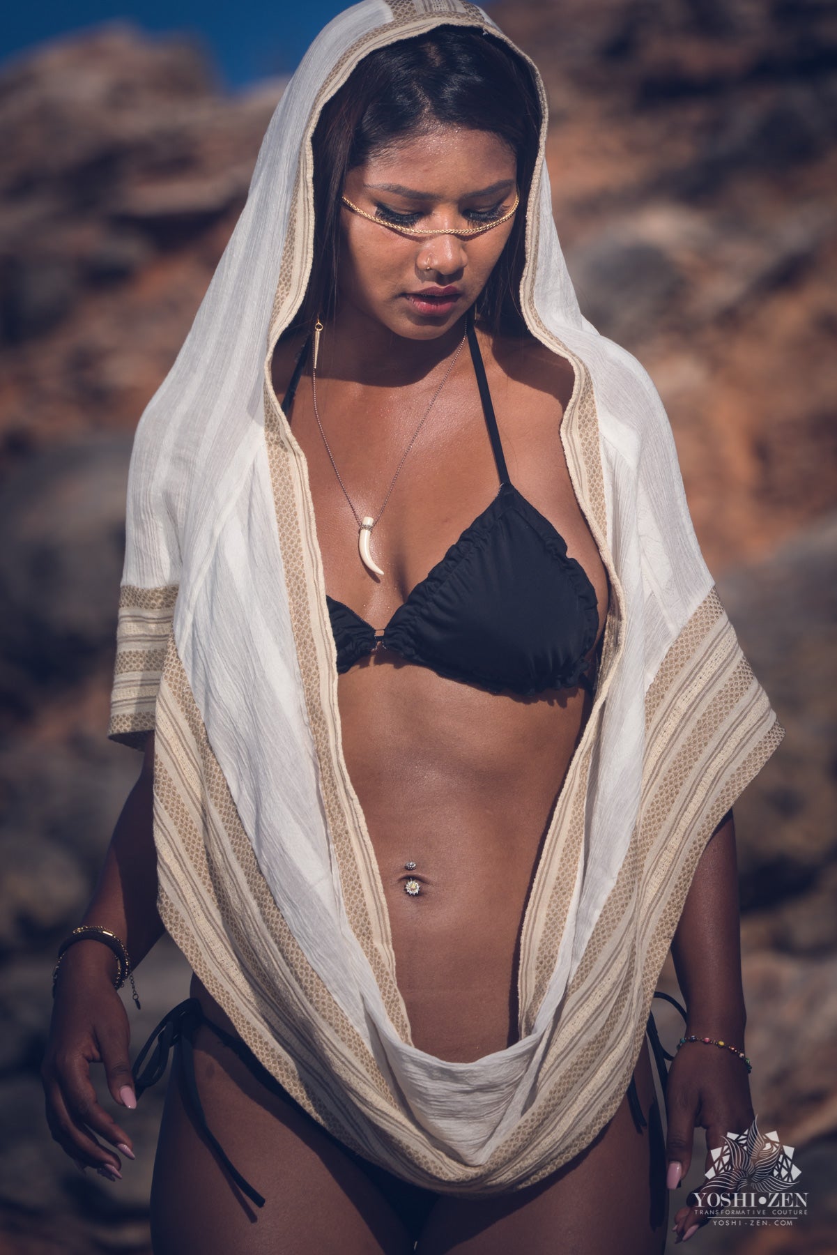 Sandwind Bedouin Hood